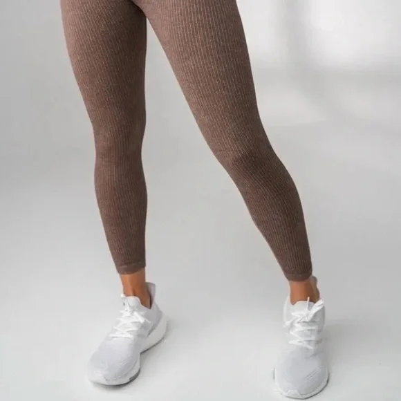 Balance Athletica - CHANNEL PANT - Quartz 2.0 - Picture 4 of 7